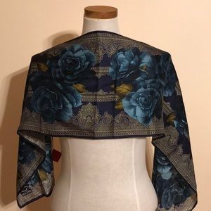 OSCAR DE LA RENTA COMPANY SILK SCARF